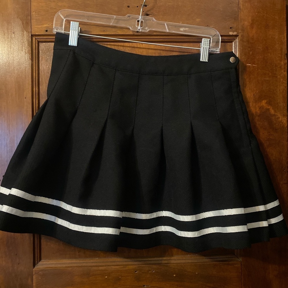 H&M Divided brand pleated mini skater skirt!